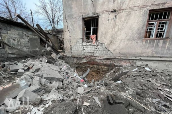 Жить в этом бесконечном вранье и потоке дезинформации становится все труднее и труднее...