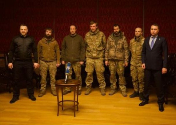 Нацисты с «Азовстали» наслаждаются турецким комфортом и ждут прибытия родных на Новый год