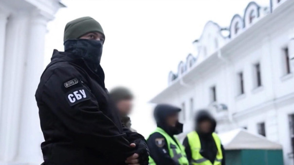 Священникам УПЦ закрыли доступ в храмы Киево-Печерской лавры