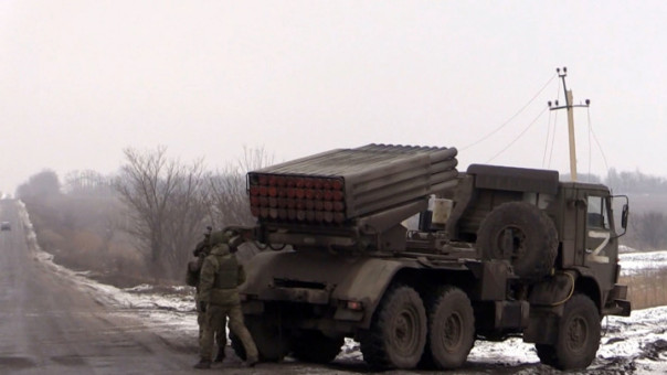 Военные показали, как выбивают боевиков ВСУ из укреплений