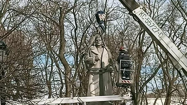 Кресты за оскопление Киева: предатели против освободителя. Владимир Скачко