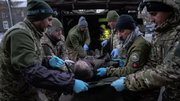 Отвинтили календарь, привинтили политику. Полковник Трухан о том, как ВС РФ заставили ВСУ тратить "мясо"