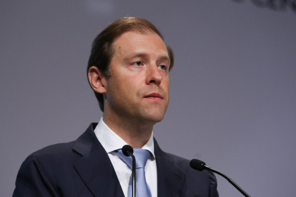 Мантуров поручил возобновить работу Луганского авиаремонтного завода