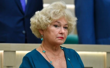 Нарусова после слов Путина потребовала разобраться с запретами артистов