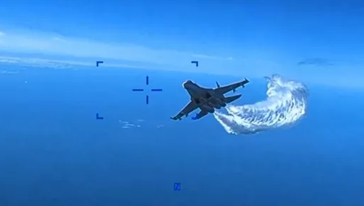 Пентагон опубликовал видео потери БПЛА Reaper MQ-9 над Черным морем.