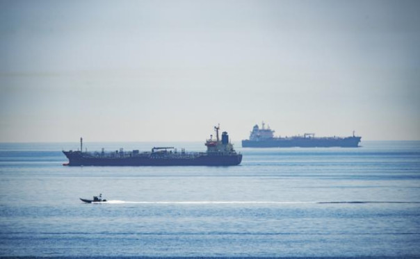 Россия увела западные танкеры в свой «теневой» флот
