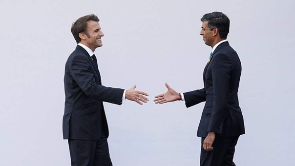 Двое о лодке: что собрались обсуждать лидеры Франции и Великобритании