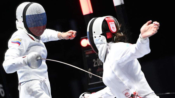 Международная федерация фехтования допустила россиян к соревнованиям