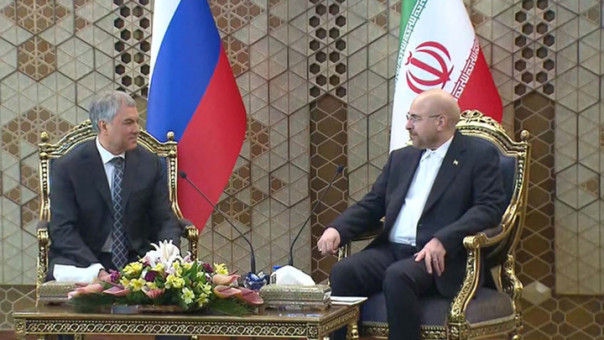 Платежные системы Ирана и РФ соединены и смогут открывать счета компаниям