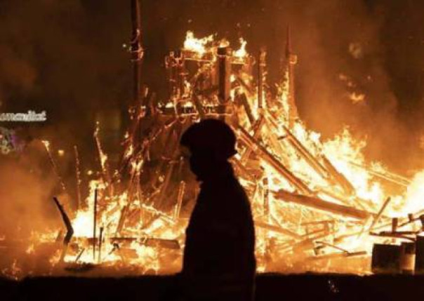 В Житомире до сих пор полыхает «большой важный» объект, ночью пораженный дронами-камикадзе