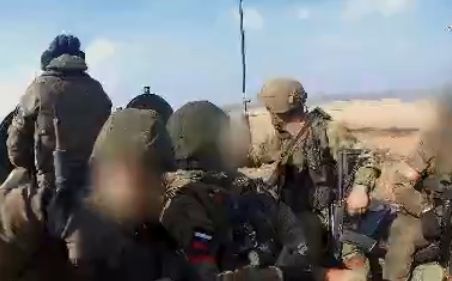 От первого лица: кадры захвата опорного пункта укрофашистов штурмовыми отрядами Воздушно-десантных войск.