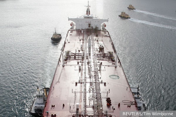 Ловля нарушителей санкций против российской нефти опасна для самих США