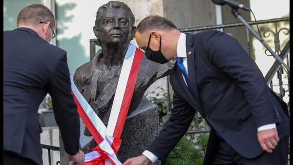 Трагедия Анны и двух Лехов. С ними погибло и рабочее движение из "Солидарности". Владимир Скачко