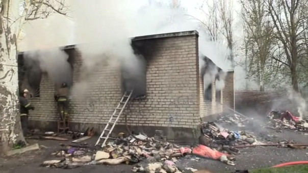 Укрофашисты в пасхальное воскресенье 15 раз обстреляли территорию ДНР