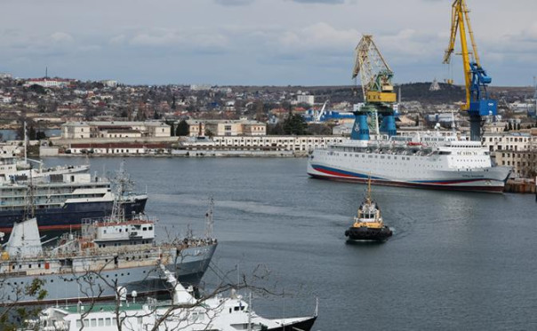 Диверсанты прощупывают путь к Севастополю — по воздуху и по морю