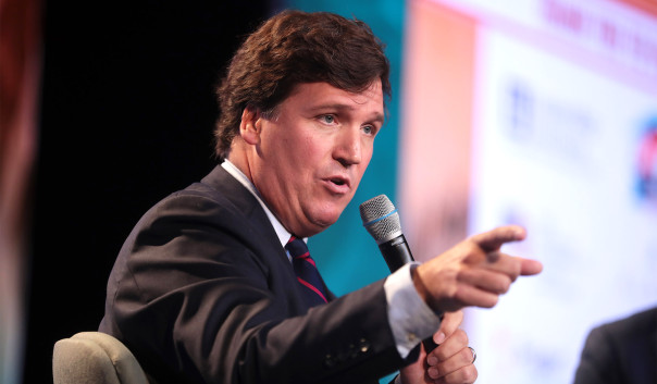 Американский журналист Хинкл заявил, что Такера Карлсона уволили из-за Зеленского