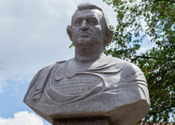 В Николаеве демонтировали бюст основателю города князю Потёмкину