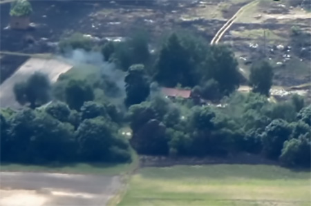 Русский БПЛА ударил по месту расположения украинской ДРГ в Черниговской области прямо рядом с границей РФ