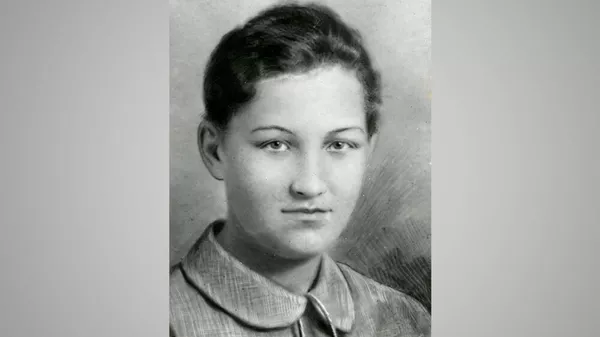 В Киеве снесли памятник Зое Космодемьянской