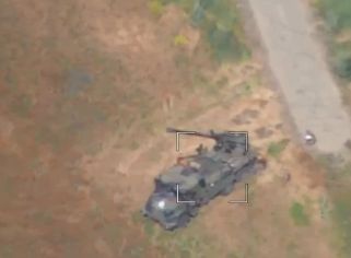 Эпический занос: Французская САУ CAESAR перевернулась, спасаясь бегством от российского дрона