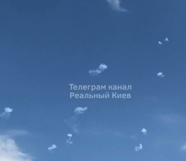 Серия взрывов в Киеве и Киевской области, работает система ПВО.