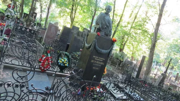 "Сеяла разумное, доброе, вечное!": в Киеве декоммунизировали Лесю Украинку