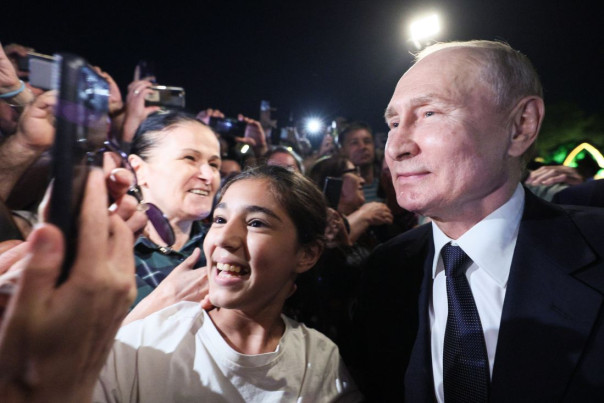 «Мама, сфоткай меня, умоляю!»