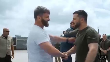 На Украину из Турции вернулись нацисты и командиры "Азова"*