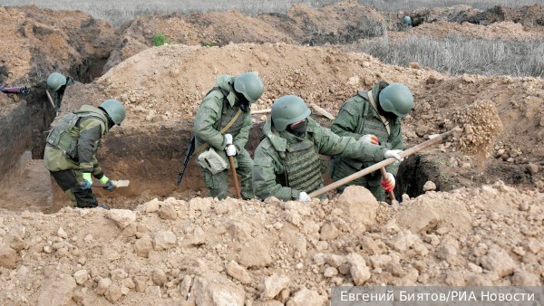 Путин постановил выплатить семьям погибших при создании укреплений в приграничных регионах по 5 млн рублей