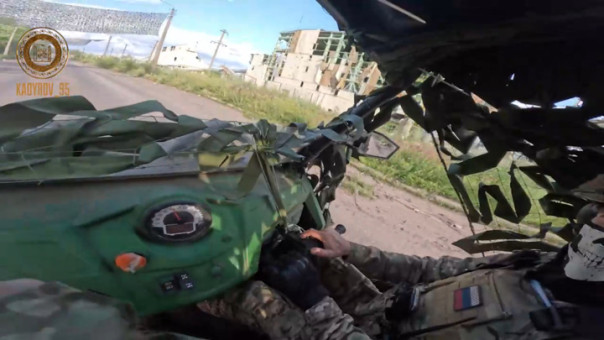 Рамзан Кадыров показал кадры боев под Артемовском и Харьковом