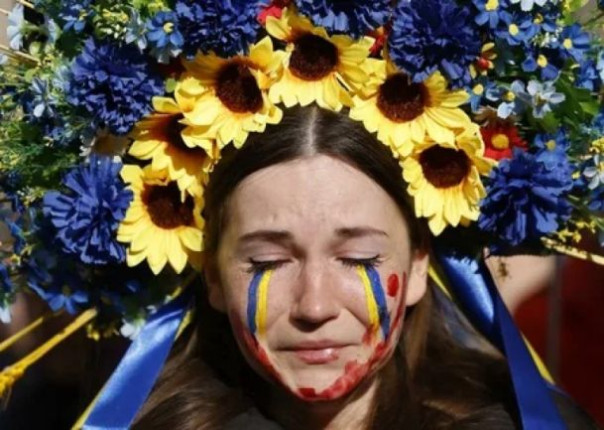 Украине рекомендуют для восстановления экономики вернуть женщин из-за границы