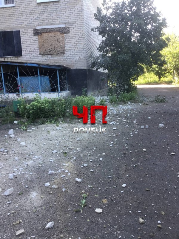 ВСУ продолжают бить по Донецку снарядами НАТО