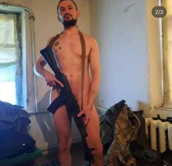 В 72 бригаде ВСУ скандал: начальник медпункта, открытый гей, насиловал солдат, которые будучи тяжелоранеными, даже не сопротивлялись