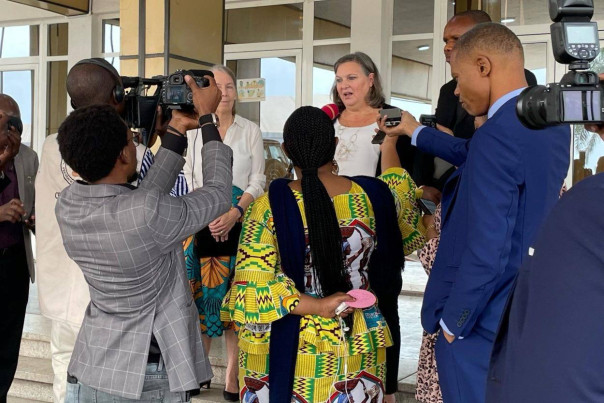 Мятежники в Нигере не дали Виктории Нуланд встретиться с отстраненным президентом