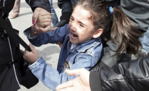 «Хочешь сбежать к русским оккупантам?» - из Купянска насильно вывозят детей.