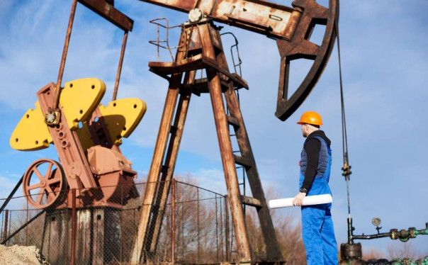 Точка невозврата: количество буровых в США рекордно снижается, сланцевики извлекают последнее сырье