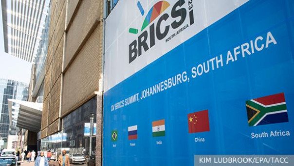 БРИКС и «Большую семерку» готовят к соперничеству