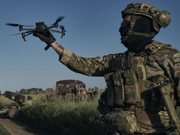 Спецназовец «Ахмата» рассказал об украинских дронах с клешнями, похищающих раненых