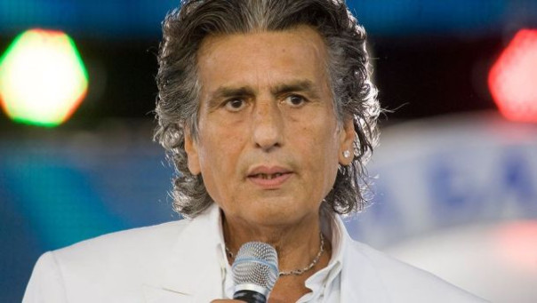 Умер легендарный итальянский певец Тото Кутуньо