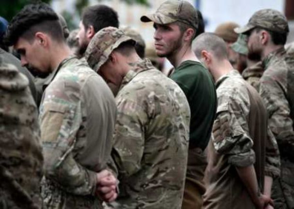 Боевик «Азова» рассказал о приказе «Редиса» убивать мирных людей и пожаловался, что хочет к жене и маме