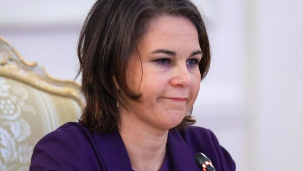 Бербок выступила за расширение границ ЕС "от Лиссабона до Луганска"