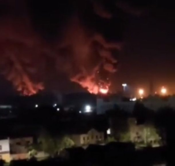 Что известно о массовой ночной атаке беспилотников в регионах России.