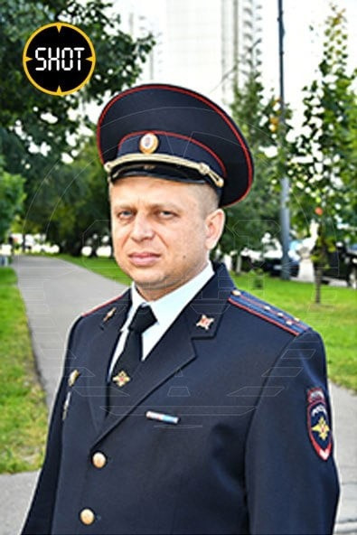 Начальника участковых Южного Бутова задержали при получении взятки