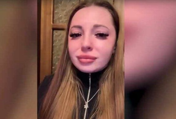 Жительница Украины рассказала, что киевский режим забирает всех мужчин из семей