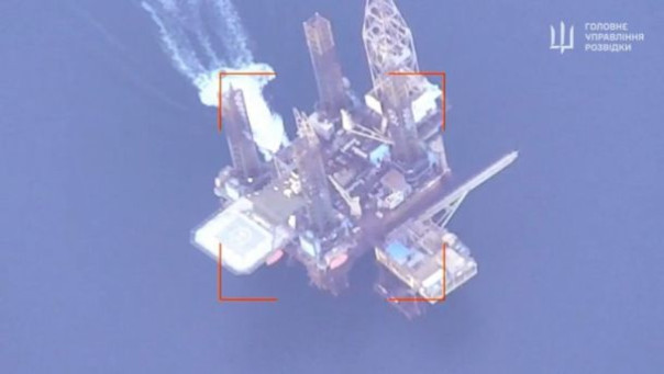 ГУР Украины провело фотосессию на «вышках Бойко» в Чёрном море