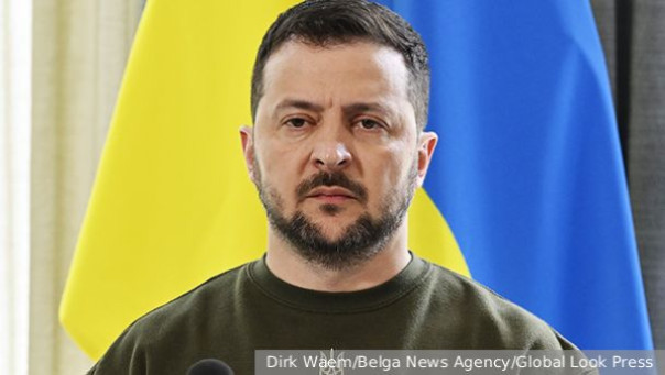 Зеленский отказался баллотироваться на второй срок, если закончится СВО