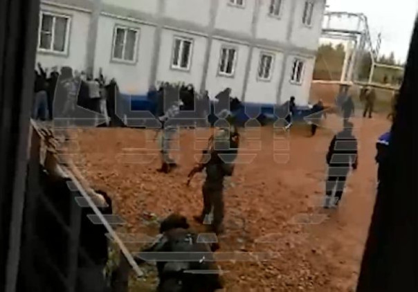 Десятки вооружённых людей на вертолётах захватили нефтяную компанию в Иркутской области