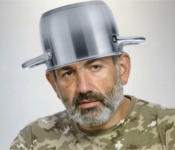 «Пашинян — настоящий убийца армян». В Ереване массовые акции протеста из-за ситуации с Нагорным Карабахом