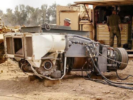 Defense Express: Переданную Украине бронетехнику нечем ремонтировать