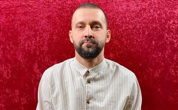 Комик Руслан Белый потребовал снять с него статус иноагента